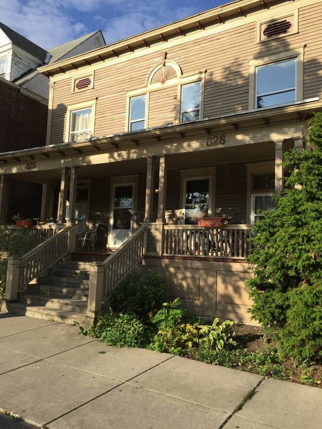 Primary Photo - 828 Elmwood Ave