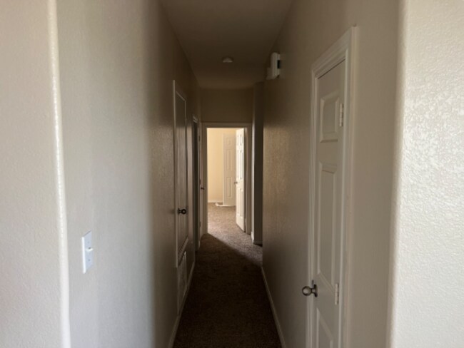 Foto del edificio - 1738 Summerwood Ln