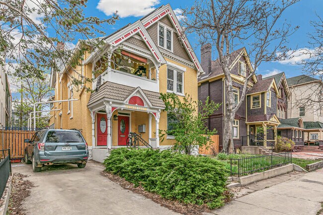 Foto del edificio - 1537 N Washington St