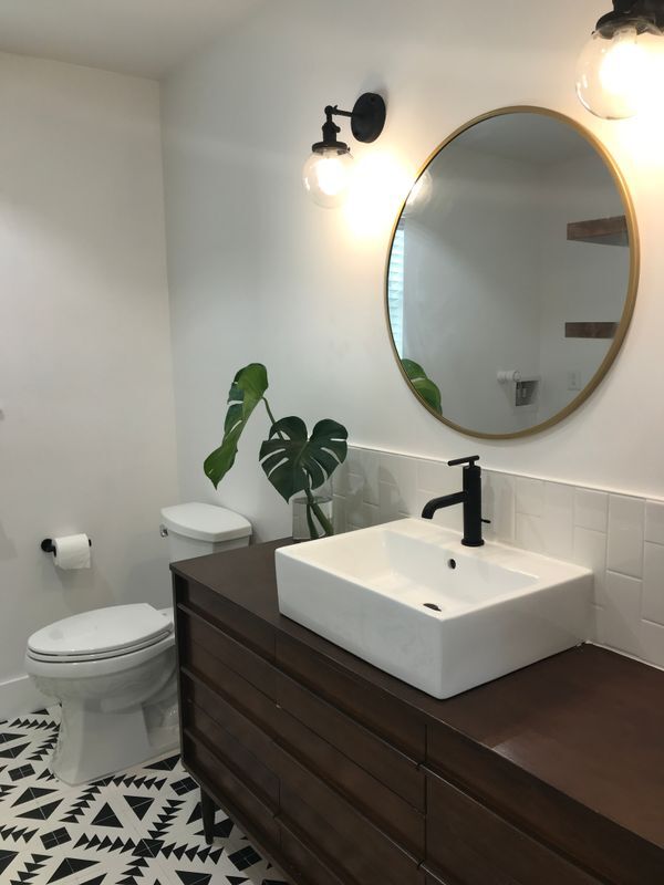 Building Photo - 423 W Woodlawn Ave