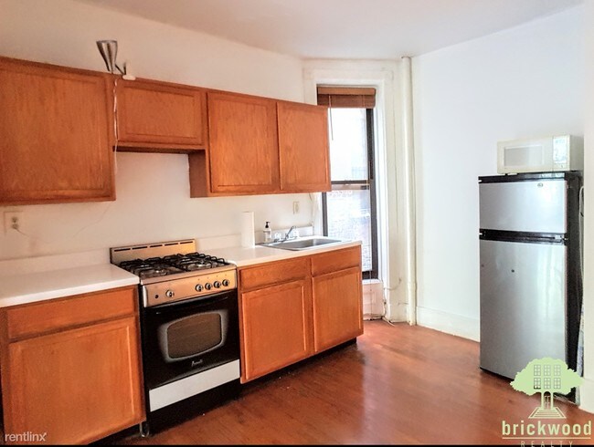 Building Photo - 352 Lafayette Ave