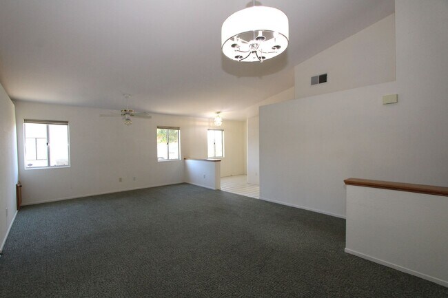 Building Photo - Single Story 3-Bedroom Home in 55+ Highlan...