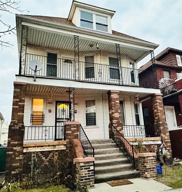 Foto principal - 2661 Belmont St