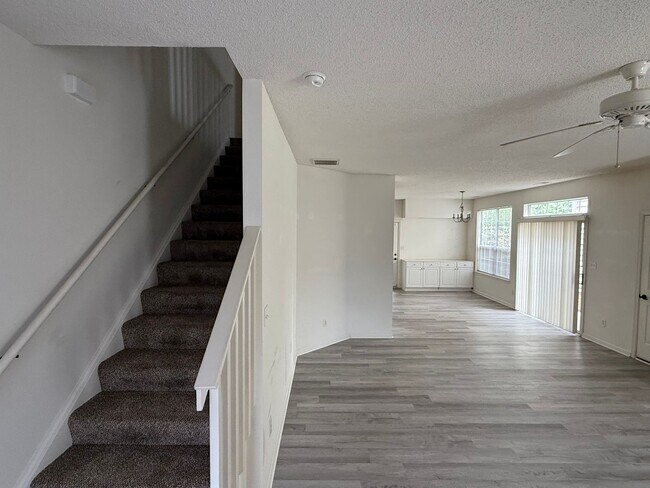 Building Photo - Condo Townhouse in Castleton Camden Village