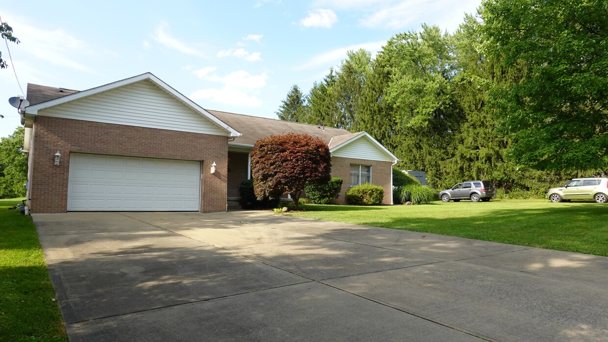 Front Yard - 2479 Ankeny Dr