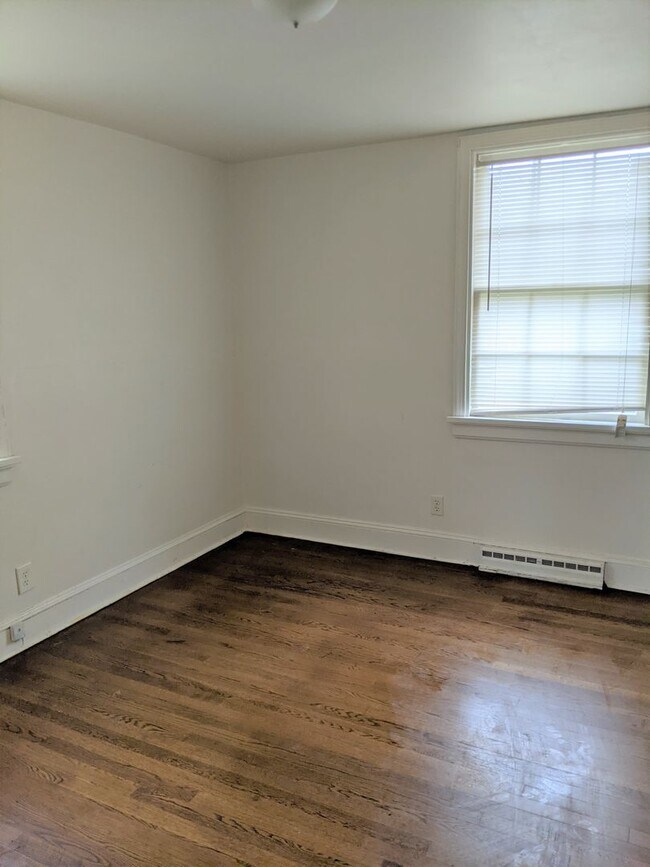 Building Photo - 2501 Farrand Street