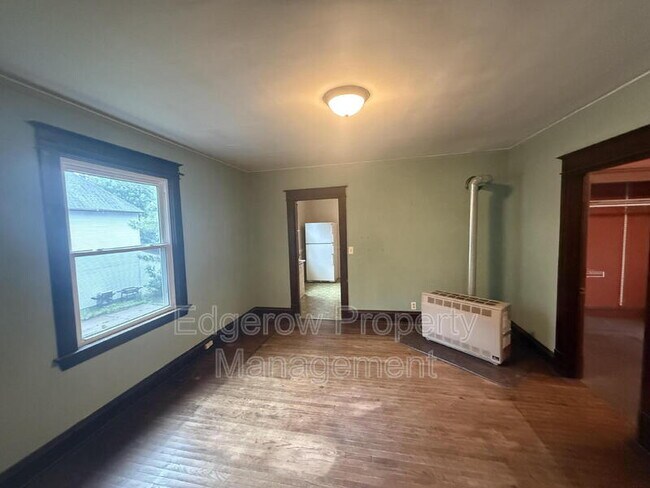 Foto del edificio - 915 Jackson St NW