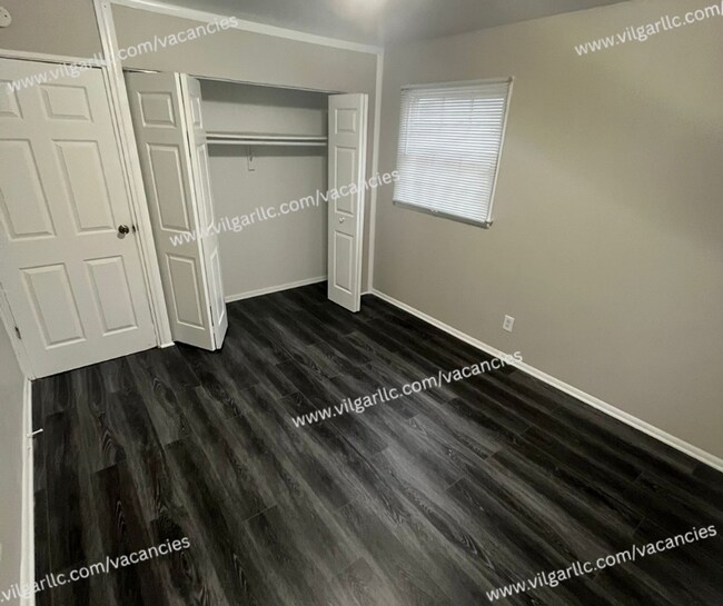 Foto del edificio - Step into a freshly updated home designed for comfort, convenience, and ease. This charming Home ...