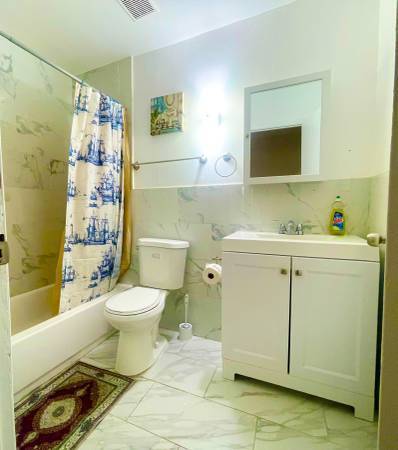 Foto del edificio - 36-05 215th Pl