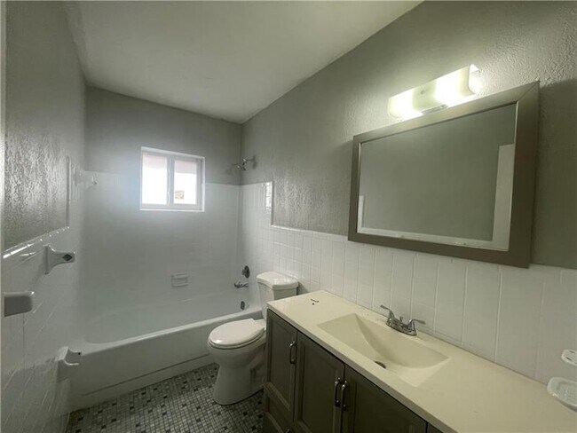 Foto del edificio - 7902 NW 70th Ct