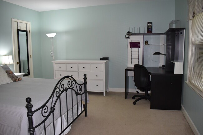 Master Bedroom with bath, partly furnished - 745 Houston Mill Rd NE
