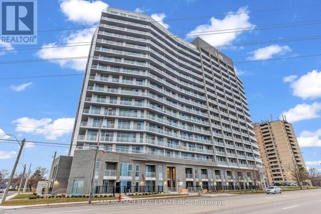 Building Photo - 2782 Barton St E