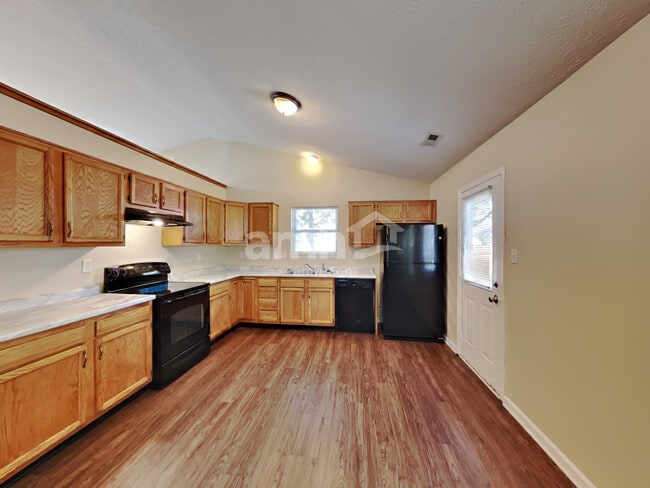 Foto del edificio - 8420 Brook Pointe Ct