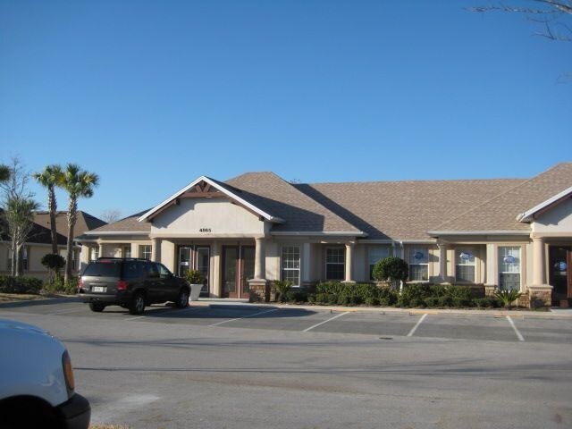 Building Photo - 4865 PALM COAST PW 2 NW