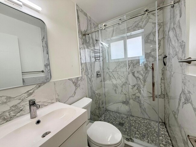 Foto del edificio - 820 SE 14th St
