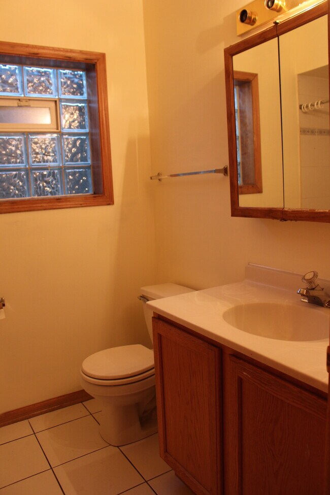 Foto del edificio - 2451 W Taylor St