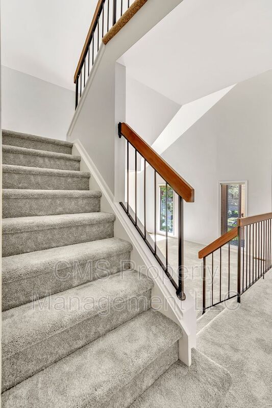 Foto del edificio - 42 Emerald Ln