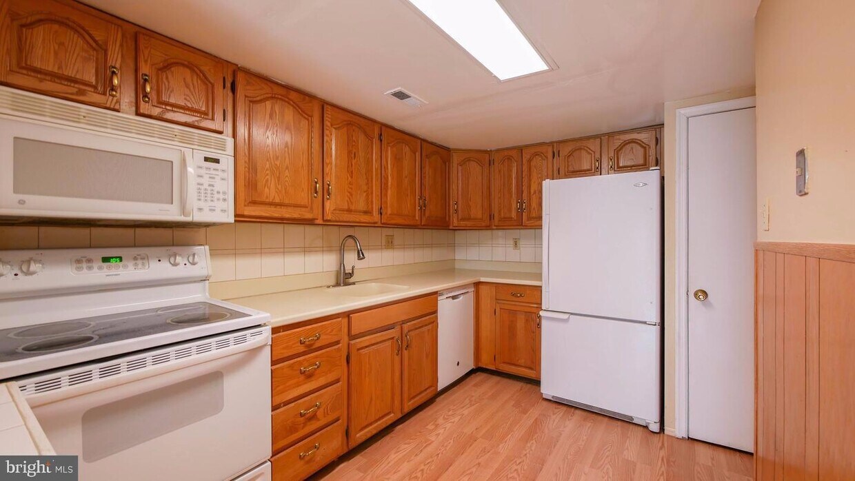 Foto principal - 1115 Stonybrook Dr