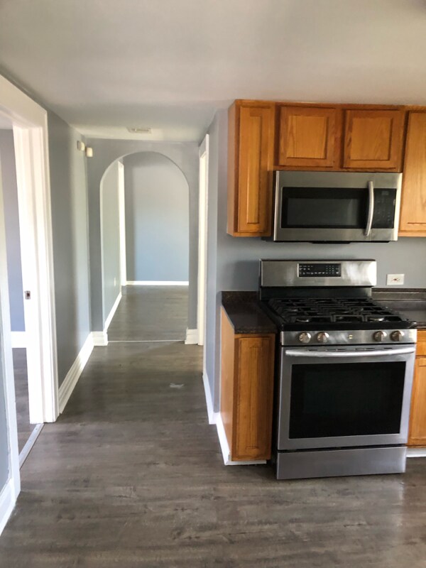 12329 S Racine Ave, Calumet Park, IL 60827 House Rental in Calumet