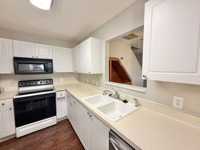 Foto del edificio - 5706 Osprey Cove Dr