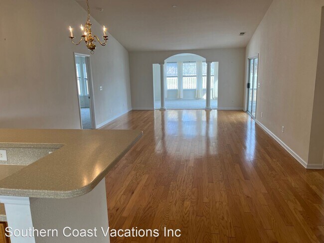 Building Photo - 3 br, 2 bath House - 1011 Bonita Loop