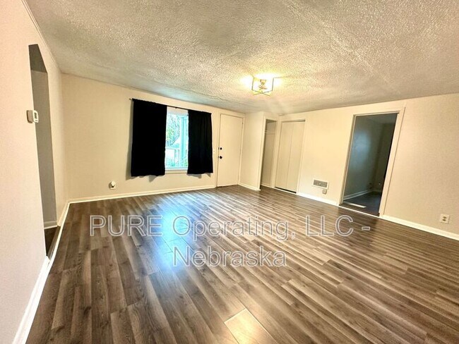 Foto del edificio - 2046 N 69th St