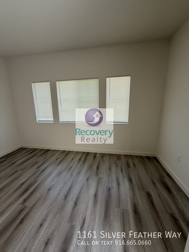 Building Photo - 1161 Silver Feather Wy