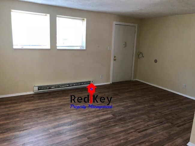 Foto del edificio - Pinehurst Apartment 4 Plex 103 E