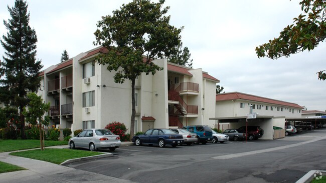 Foto del edificio - Casa Real Apartments