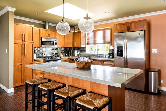 Another view of the huge custom island - 3745 Ocean View Ave