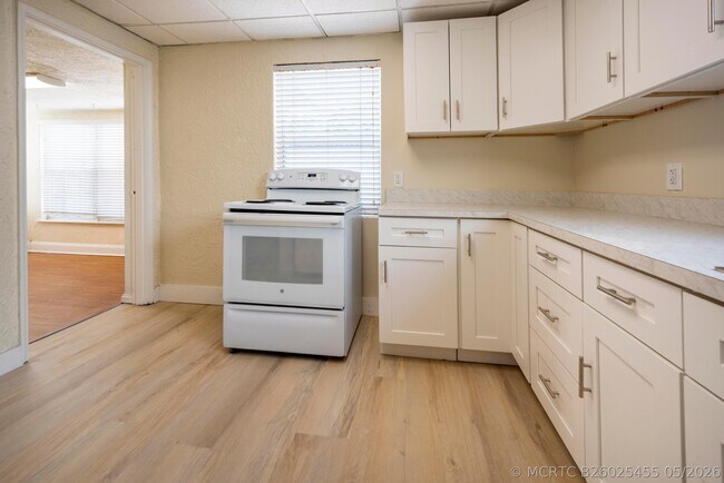 Foto del edificio - 412 SE 17th St