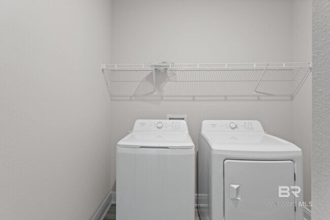 Building Photo - 16300 Tigris Dr