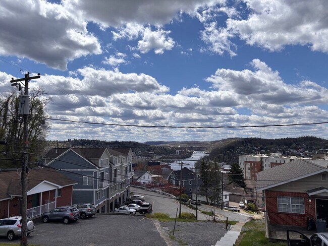 Foto del edificio - Newly Remodeled- 3 Bedroom, 2 Bath House w...