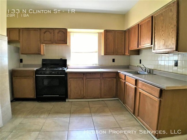 Building Photo - 133 N Clinton St