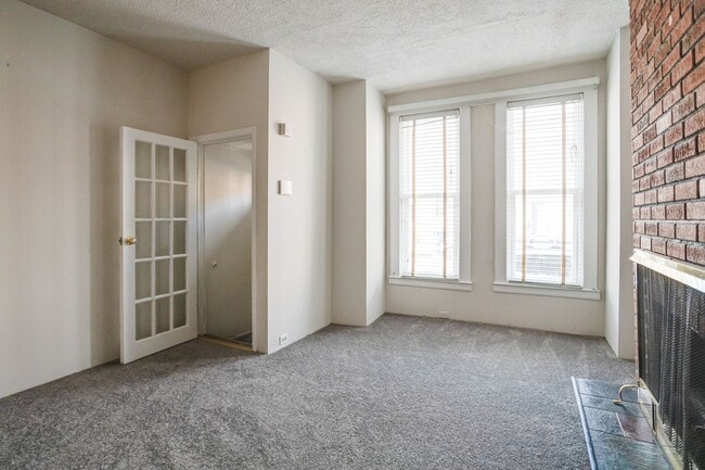 Foto del edificio - Two Bedroom Two Bathroom House In Baltimore City