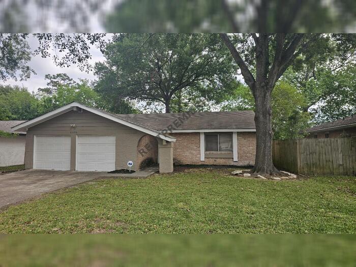 Foto principal - 23106 Ludgate Dr