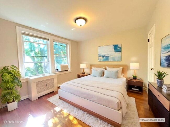 Foto del edificio - 2 bedroom in SUNNYSIDE NY 11104