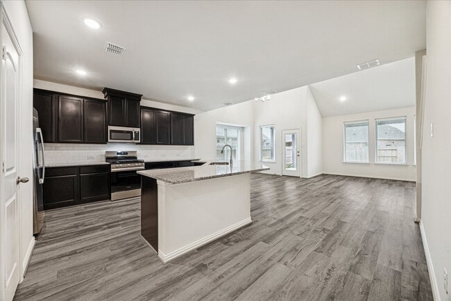 Building Photo - 3018 Myrtle Bch Ln