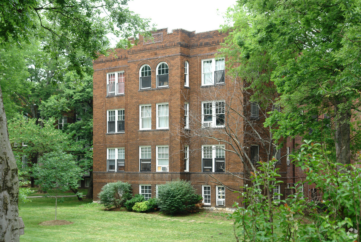 Foto principal - Sterling Court Apartments