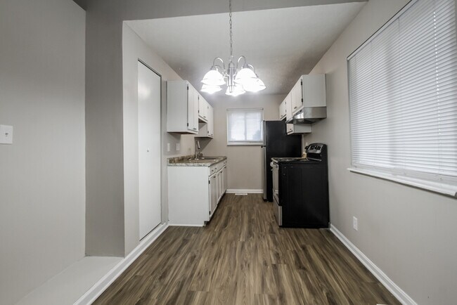 Foto del edificio - Cute & Cozy Three Bedroom