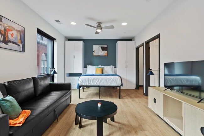 Building Photo - 423 E Michigan St