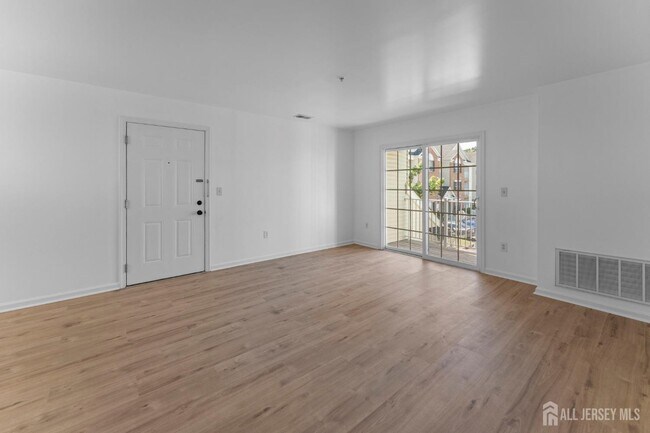 Foto del edificio - 1025 Dogwood Ct