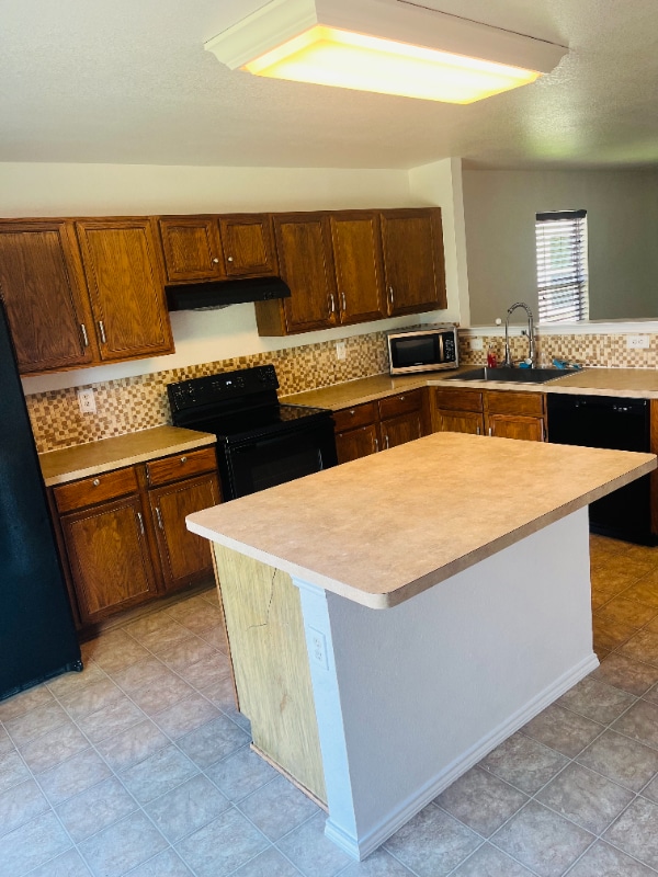 Foto del edificio - 1737 Vineridge Ln