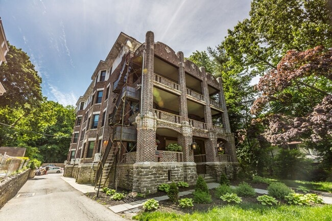Building Photo - 332 West Hortter Street