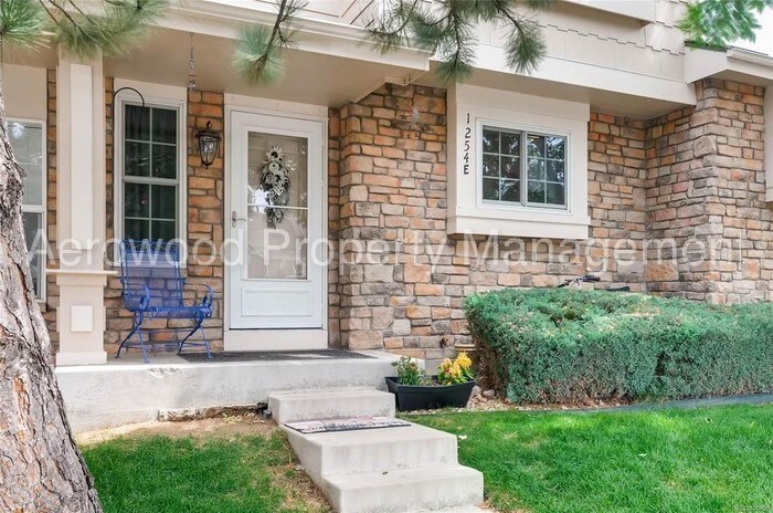 Primary Photo - 1254 S Zeno Way