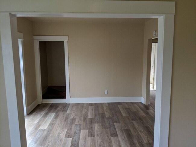 Foto del edificio - 3 Bed 1 Bath Single Family Home in Antigo