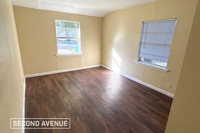 Foto del edificio - 3109 Bond St