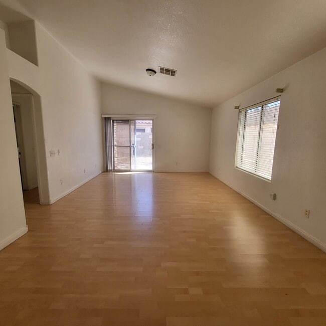 Building Photo - 7813 Seychelles Ct