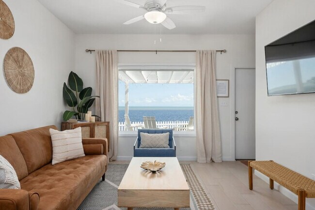 Foto del edificio - 110 Las Joyas Blvd