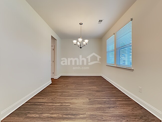 Foto del edificio - 284 Bering Ln